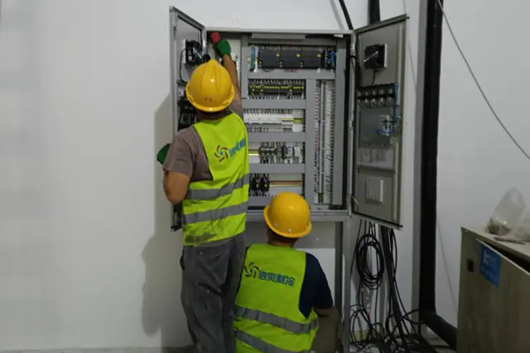 Distribution cabinet location wiring