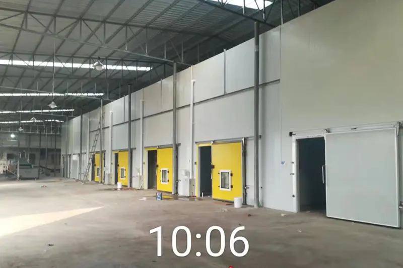 Actual scene of controlled atmosphere storage compartments