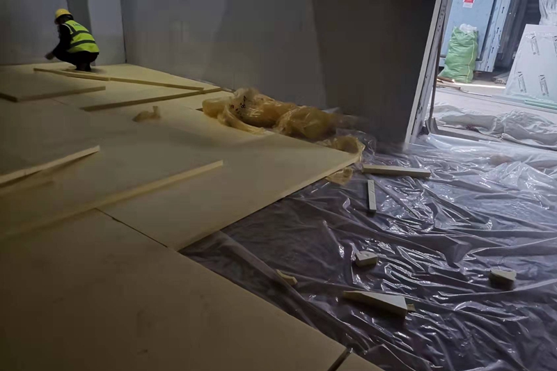 Laying XPS extruded polystyrene board