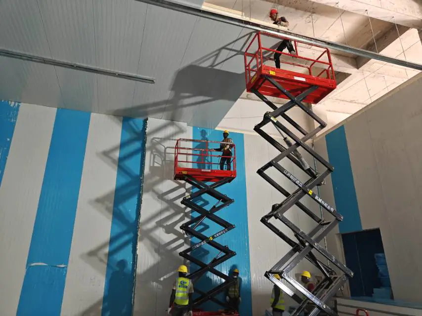 Cold storage roof installation